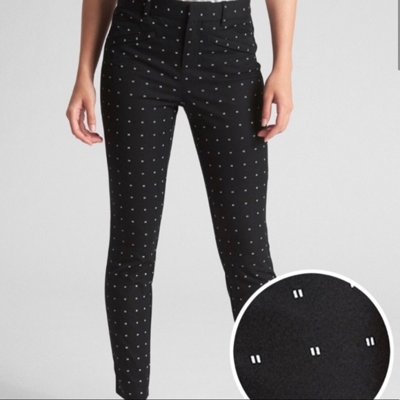 GAP Pants - Gap Signature Skinny Ankle Pant in Bi-Stretch